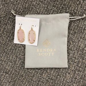 Kendra Scott Elle earnings
